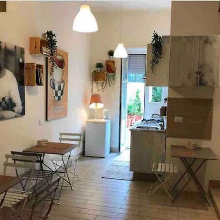 Dea Flora Home B&B ローマ エクステリア 写真