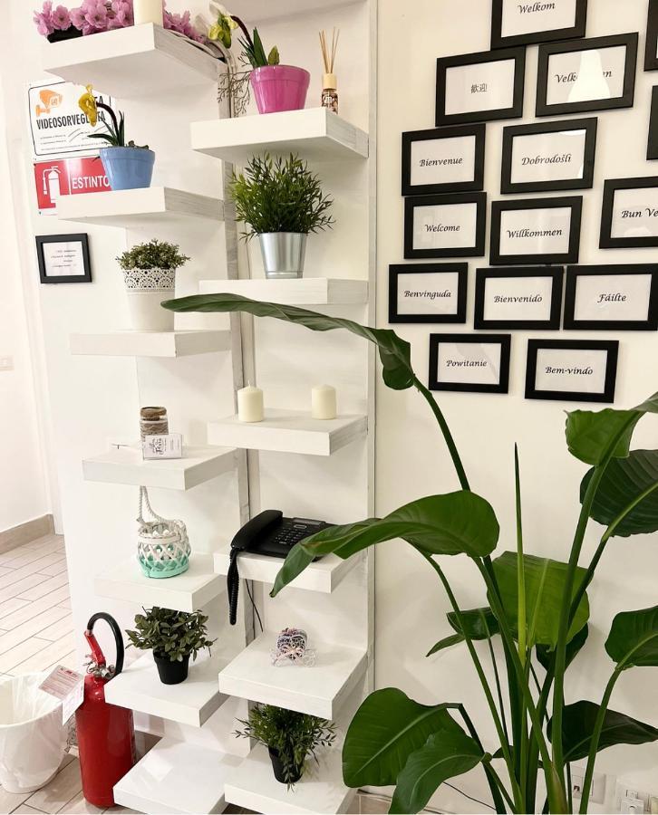 Dea Flora Home B&B ローマ エクステリア 写真